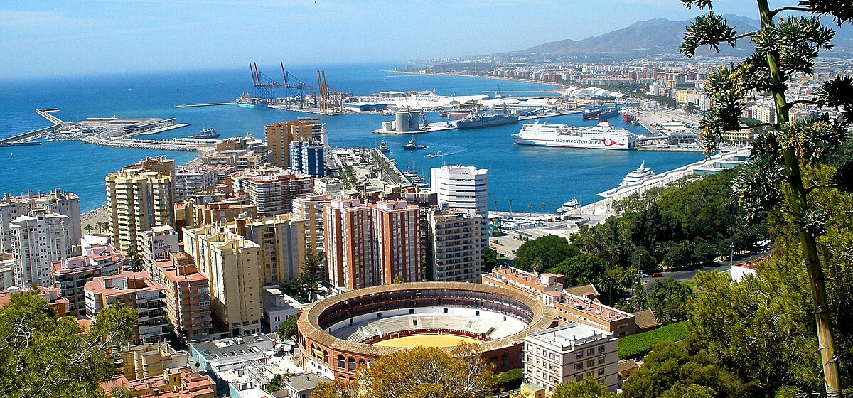 malaga por que comprar piso de obra nueva